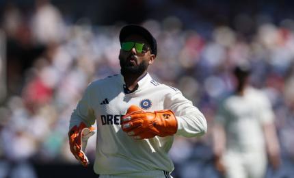 Pant still in pain; Jurel to keep wickets on Day 2