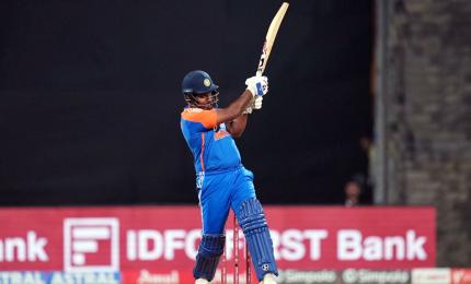 Jitesh or Samson? India weigh middle-order dilemma