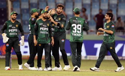 Kohli coach urges Pakistan to rethink India match boycott!