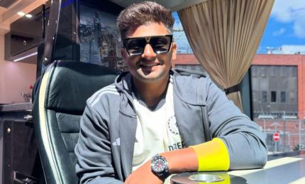 Gill's Gift For Sarfaraz!