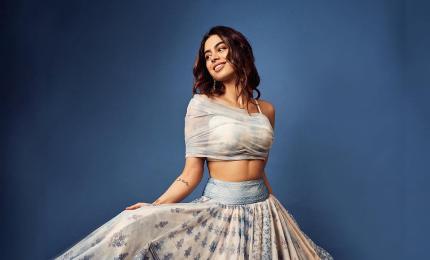 Khushi's Indo-Western Looks Are Bridesmaid Gold!