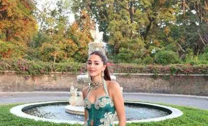 Shanaya, Janhvi, Ananya, Navya Turn BrideSquad For...