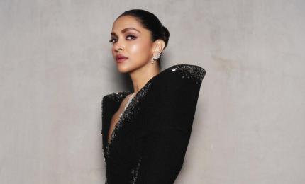 When Deepika Padukone Wore The Starry Night Sky...