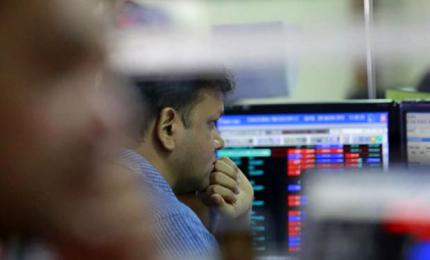Sensex tanks 690 points on selling in IT, auto stocks