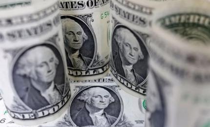 Forex reserves drop $2.7 bn to $687 bn