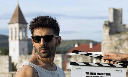 When Kartik Romanced Ananya In Croatia