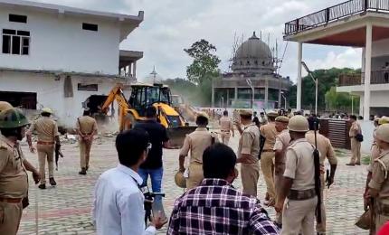 UP: ED probes Chhangur Baba's Rs 106 cr conversion racket