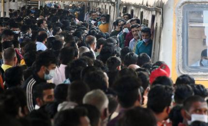 4 killed after falling off overcrowded local trains in Thane