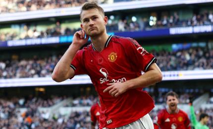 EPL: De Ligt's 96th-min header rescues United