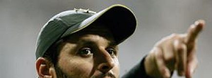 Attend hearing or risk action, PCB tells Afridi