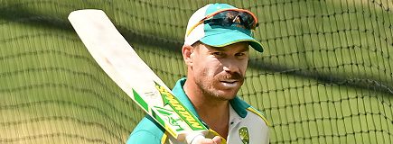 Australia considers lifting Warner's captaincy ban