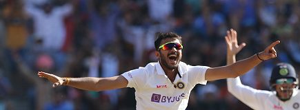 India down England in pink-ball Test inside 2 days
