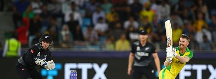 Warner caps the Player of Tournament award of T20 WC