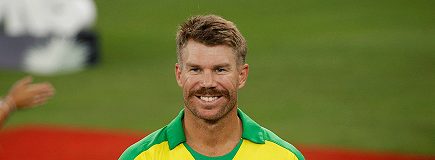 Warner silences critics with super gig at T20 WC