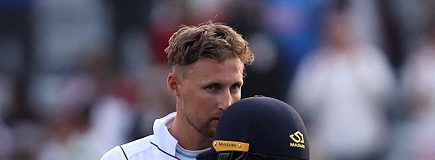 Cook picks Root's closest rival: Not Kohli or Smith