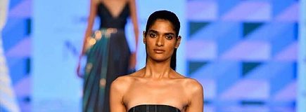 Farmer's Daughter Rules The Ramp