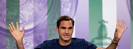 Federer ready to get on a roll at Wimbledon