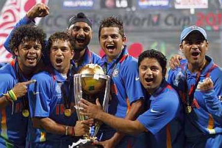 PIX: Tendulkar felicitates the World Champions! - Rediff.com