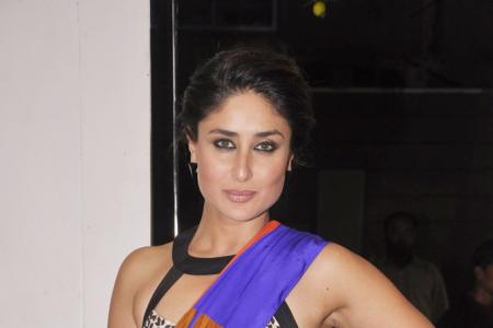 Why's Kareena saying, 'Good looks good looks' - Rediff.com