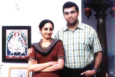 Vishy Anand stranded in Germany, wife hoping for early return - Rediff.com