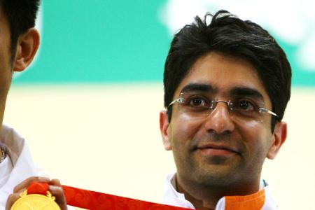 Vishy Anand stranded in Germany, wife hoping for early return - Rediff.com