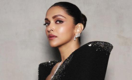 When Deepika Padukone Wore The Starry Night Sky...