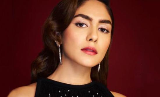 Magical Mrunal!