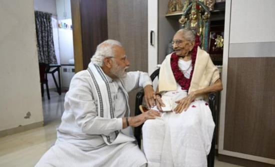 Great Mothers Who Shaped Famous Indians