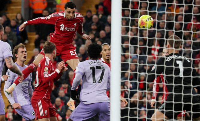 EPL PIX: Ekitike strikes twice, Salah hits milestone