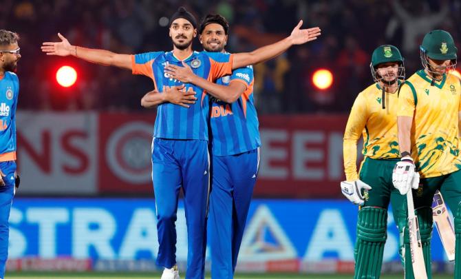 PIX: Pacers shine as India bowl out South Africa for 117