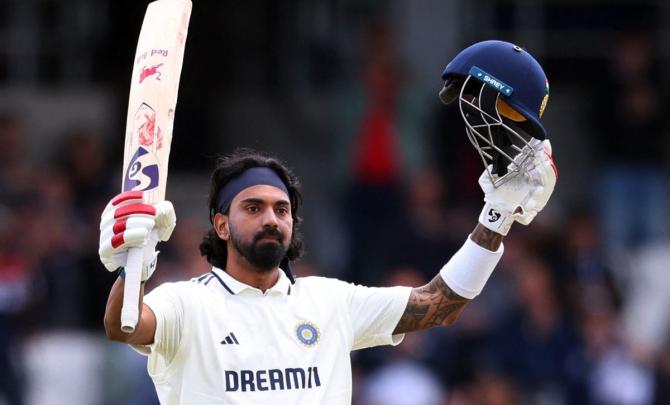 Ex cricketers doff hat to Rahul's 'masterclass'