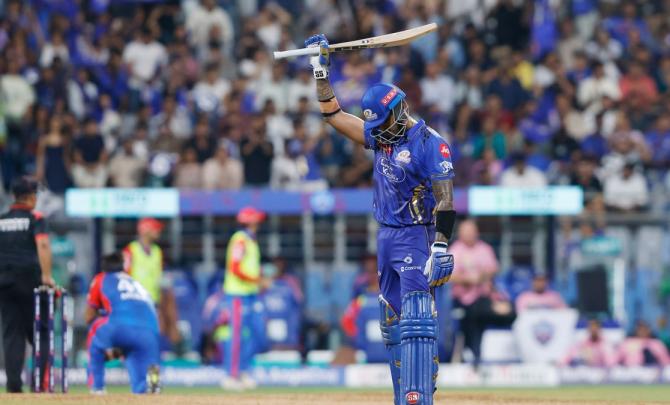 IPL PIX: Gritty Suryakumar lifts Mumbai to 180 vs DC