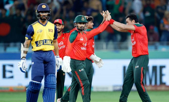 Das praises bowlers as Bangladesh snap SL's streak