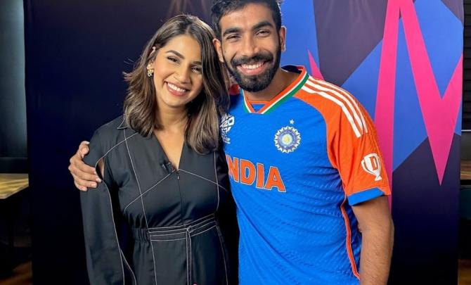 'Akkhi Duniya Ek Taraf Aur Mera Bumrah'