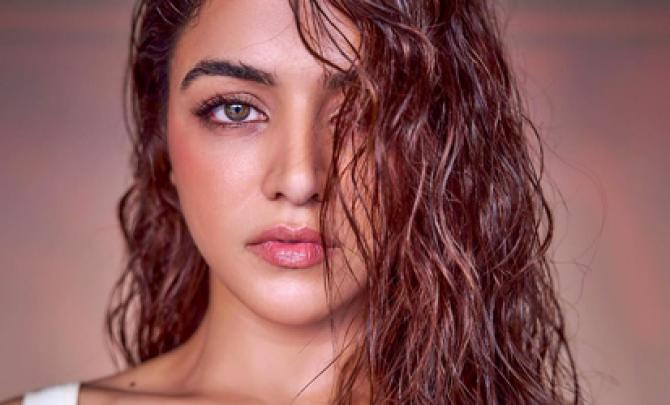 Disco Lips Are Back... And Wamiqa, Rasha, Tara Love It