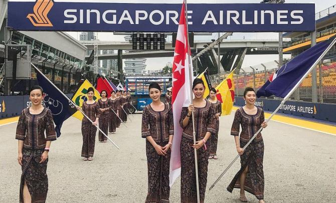 World's 8 Best Airline Cabin Crews...