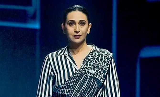 When '90s Ki Rani Wore A Belted Sari