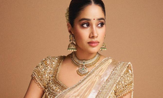 Janhvi Becomes A Sundari
