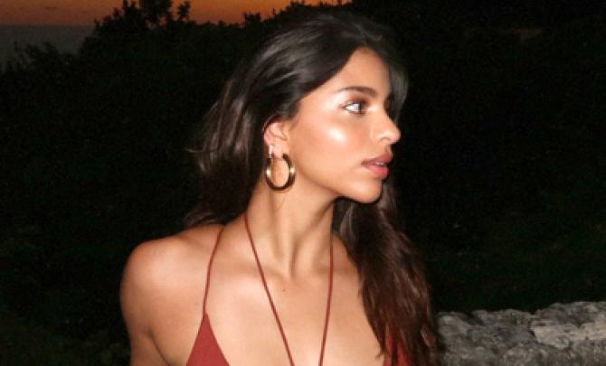 Suhana Enjoys Bali Sunset