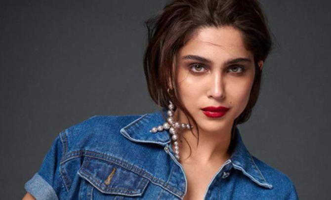 Meet The Glam Squad: Sharvari, Janhvi...