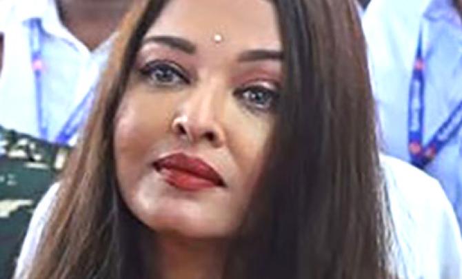 How Aishwarya-Salman Celebrated Ganpati