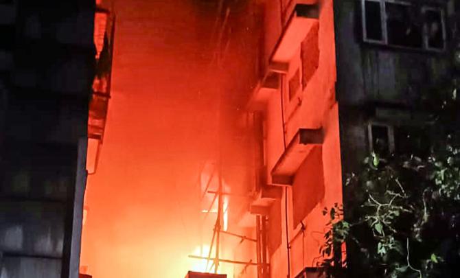 14 die in Kolkata hotel blaze, safety lapses exposed