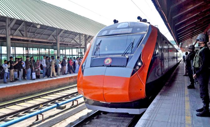 Vande Bharat Train Across The Himalayas