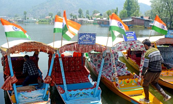 Why Dal Lake Is Draped In Tricolour