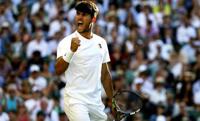 Wimbledon PIX: Alcaraz cruises; Sabalenka survives
