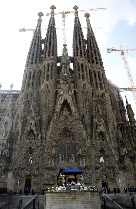 Pope Benedict XVI leads the Angelus prayer at the end of a mass to consecrate La Sagrada Familia church as a Basilica in Barcelona.