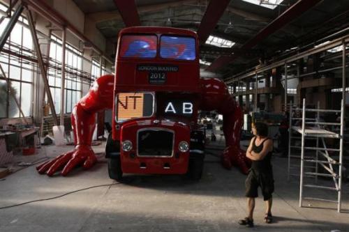 An amazing bus that does push-ups!