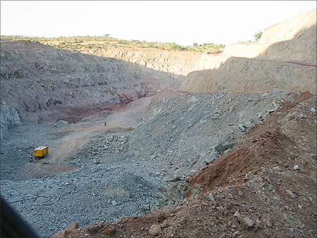 Open pit gold mine of Hutti Gold Mines Limited near UTI village.