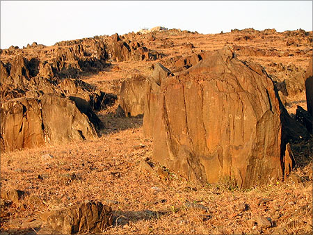 Host rocks to gold mineralisation in Ramagiri Goldfields.