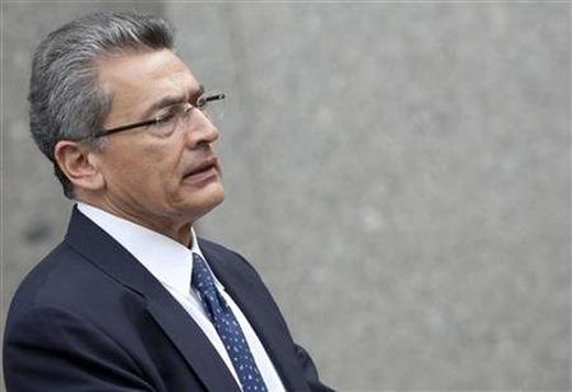 Former Goldman Sachs Group Inc board member Rajat Gupta leaves Manhattan Federal Court.